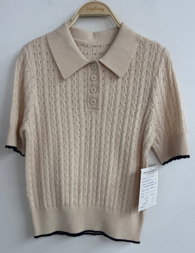 Beige cable-knit short-sleeve polo, style DS26-K10011, from the Knitwear World sample collection