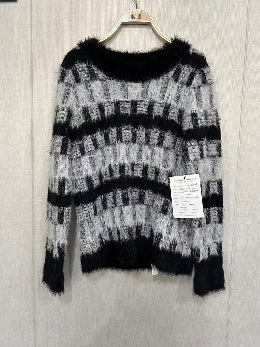 Black and white check eyelash-yarn pullover, style DS24-06223, from the Knitwear World sample collection