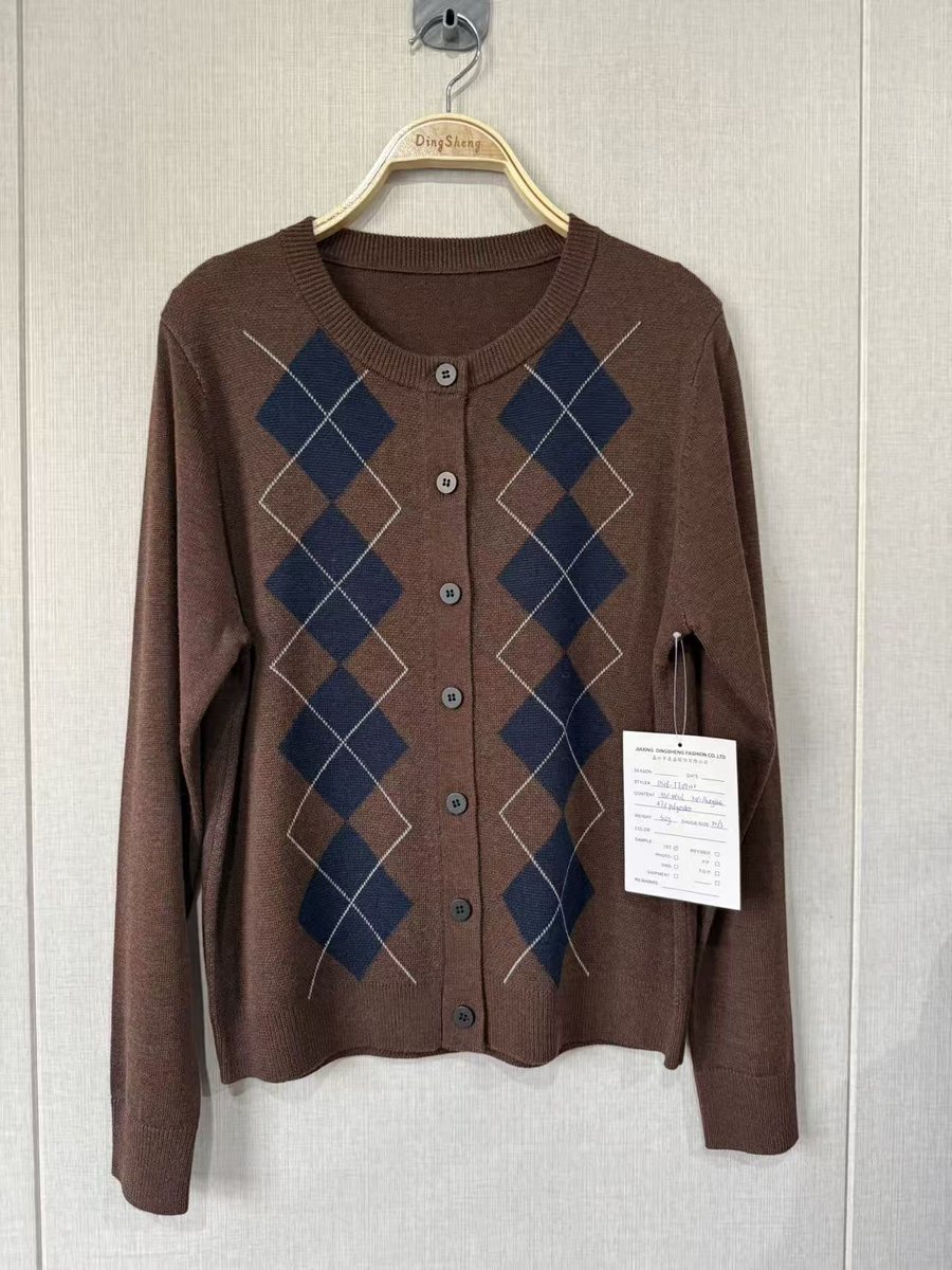 Brown and navy argyle cardigan, style DS26-TT09022, from the Knitwear World sample collection