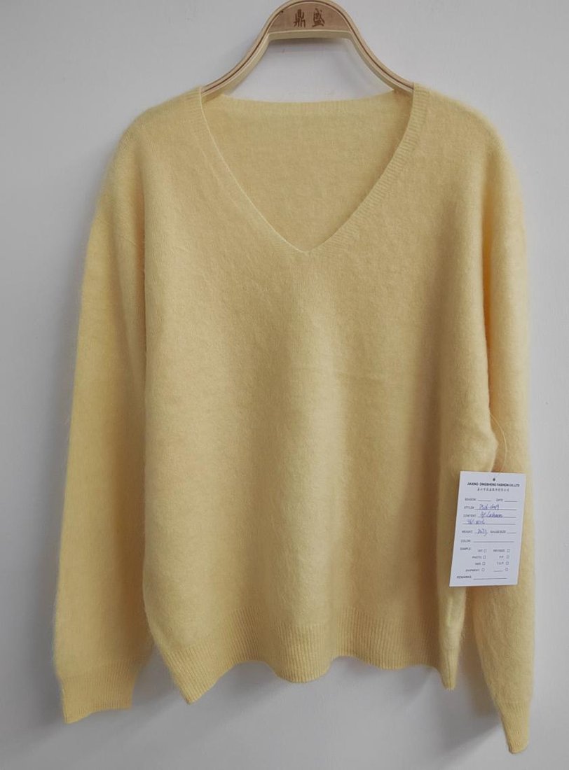 Butter-yellow V-neck pullover, style DS26-08019, from the Knitwear World sample collection