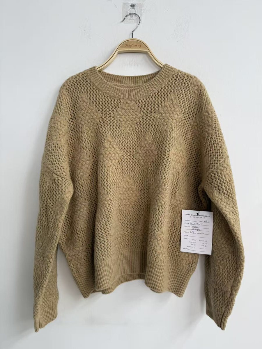 Camel honeycomb-knit crew-neck pullover, style DS27-K1075, from the Knitwear World sample collection