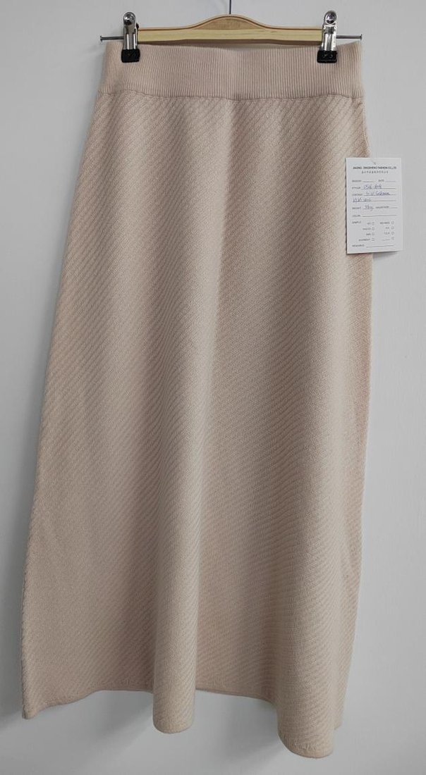 Cream knit midi skirt, style DS26-08008, from the Knitwear World sample collection