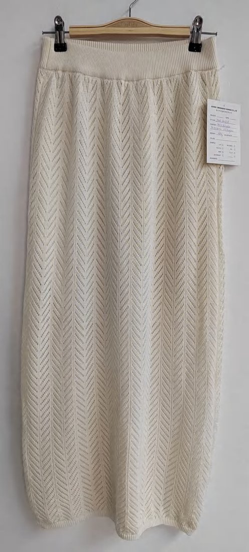 Cream textured knit midi skirt, style DS26-08037-B, from the Knitwear World sample collection