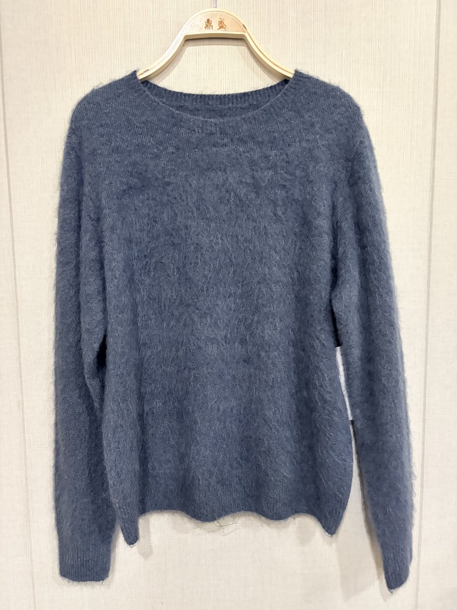 Denim-blue brushed crew-neck pullover, style DS27-B07024-YS, from the Knitwear World sample collection