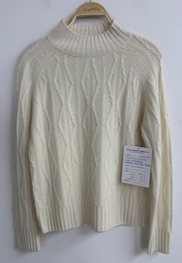 Ivory cable-knit mock-neck pullover, style DS27-K070014, from the Knitwear World sample collection