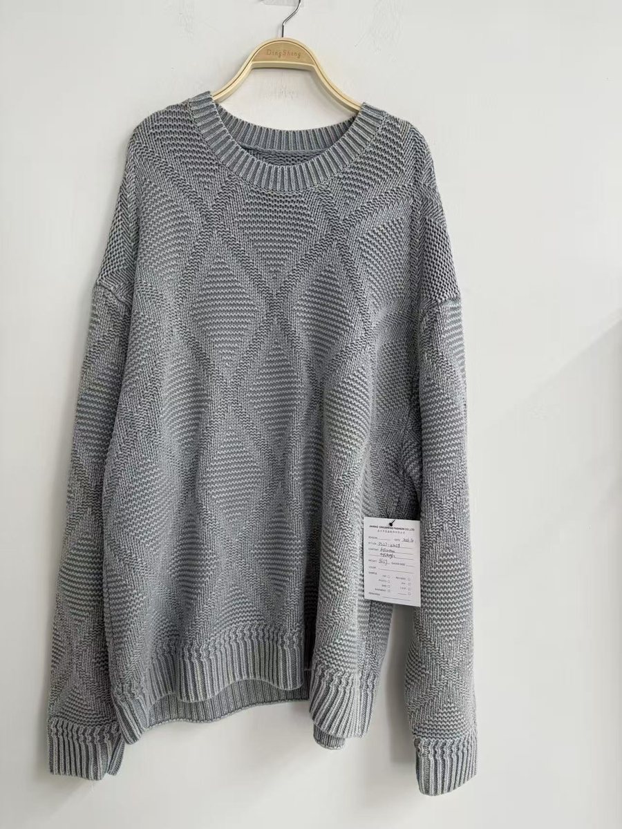 Men's washed grey diamond-cable crew-neck sweater, style DS27-K1058, from the Knitwear World sample collection