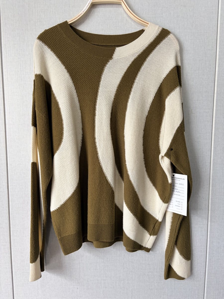 Olive and ivory swirl pullover, style DS25-03063, from the Knitwear World sample collection