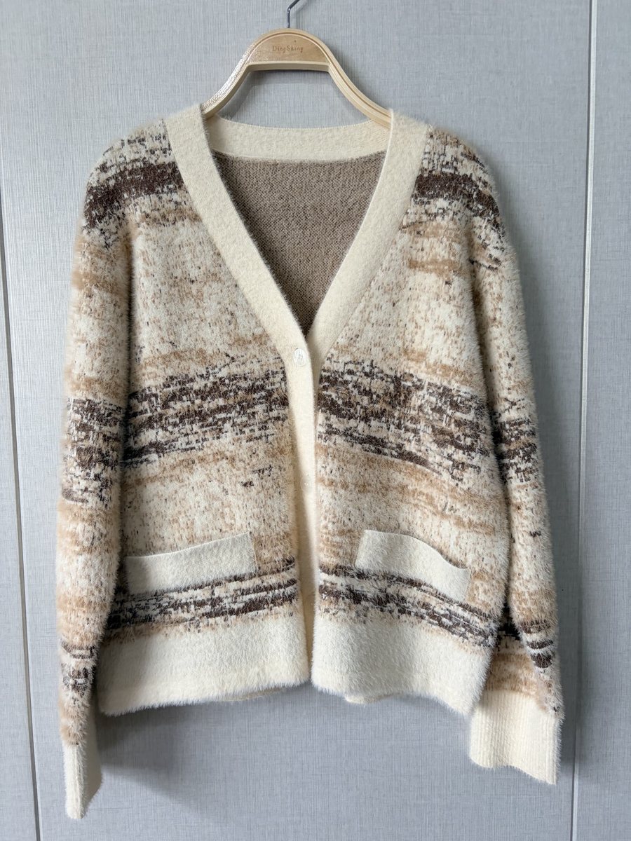 Space-dyed stripe cardigan with pockets, style DS26-FY09011, from the Knitwear World sample collection